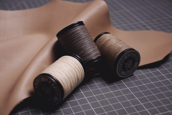 「職人精選」手縫專用已過蠟純麻線 0.42mm / 150公尺 共13色