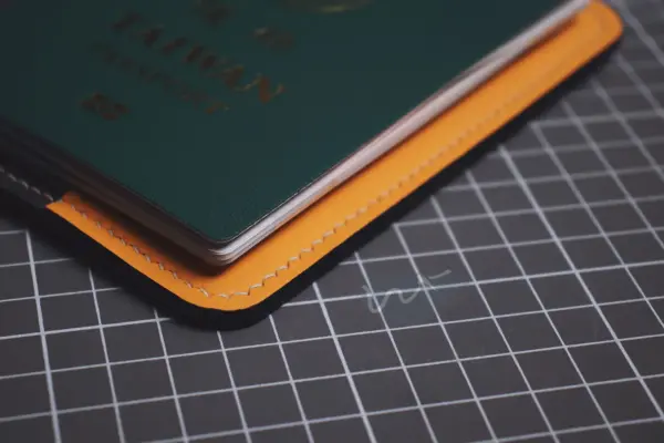 「CP2504護照夾」每月皮革課程版型 – 2025/4